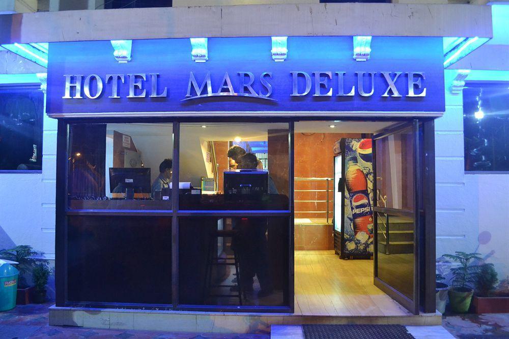Deluxe Hotel Madrás Exterior foto